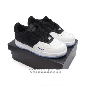 Nike Air Force 1 '07 Low White Leather Sneakers with Air Cushioning