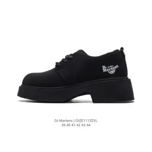 Dr Martens Men's Classic Leather Boots with Thick Sole