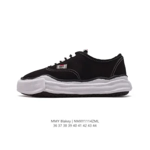 MMY Blakey Dirty Canvas Low Top Sneakers with Dissolved Sole
