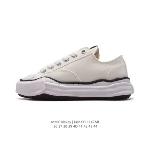 MMY Blakey Dirty Canvas Low Top Sneakers with Dissolved Sole