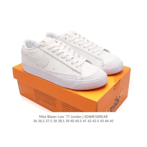 Nike Blazer Low '77 Vntg Men and Women Vintage Sneakers with Suede Details