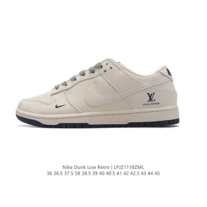 Nike Dunk Low Retro Basketball Sneakers in Leather and Synthetic