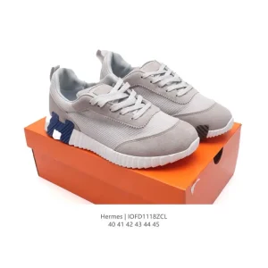 Hermes Urban Style Sneakers for Men with Lively Comfort