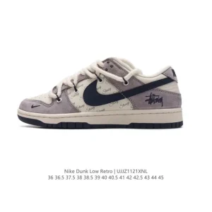 Nike Dunk Low Retro Basketball Shoes with Double Laces and Vintage Style