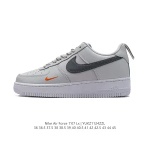 Nike Air Force 1 '07 Low White Leather Sneakers with Air Cushion