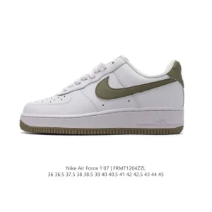 Nike Air Force 1 '07 Low White Leather Sneakers with Air Cushioning