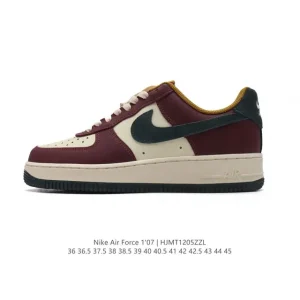 Nike Air Force 1 '07 Low White Leather Sneakers with Air Cushioning