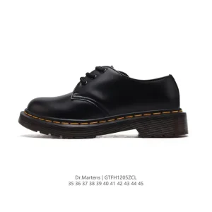 Dr Martens Unisex Classic Leather Platform Chelsea Boots for Men and Women