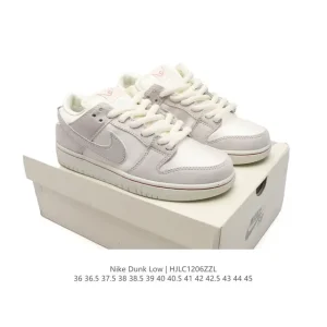 Nike Dunk Low SB Skateboarding Shoes with Zoom Air Cushioning
