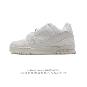 Louis Vuitton Trainer Low Fashion Sneaker with Thick Sole and 3D Logo