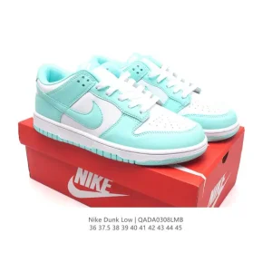 Nike SB Dunk Low Skateboarding Shoes with Zoom Air Cushioning