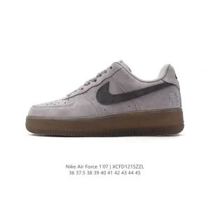 Nike Air Force 1 07 Low White Leather Sneakers with Air Cushioning
