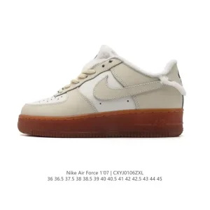 Nike Air Force 1 '07 Low White Leather Sneakers with Air Cushioning