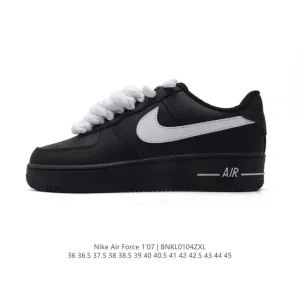 Nike Air Force 1 '07 Low White Leather Sneakers with Air Cushion