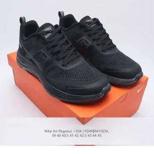 Nike Air Pegasus 30 Lightweight Running Shoe for Men and Women