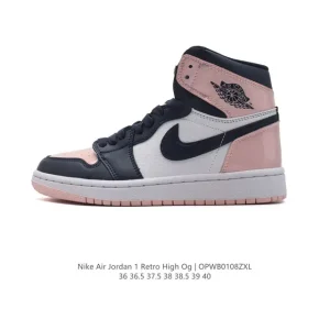 Nike Women's Air Jordan 1 Retro High OG Basketball Shoes