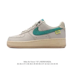 Nike Air Force 1 '07 Low White Leather Sneakers with Air Cushioning