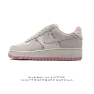 Nike Air Force 1 '07 Low White Leather Sneakers with Air Cushion