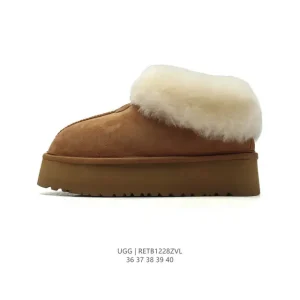 UGG Classic Short Chestnut Sheepskin Winter Boots for Women