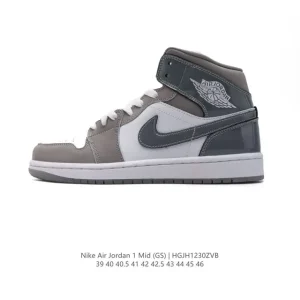 Nike Air Jordan 1 Mid Men's Basketball Shoes - Classic Retro Style