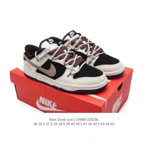 Nike Dunk Low Retro Basketball Shoes with Double Laces and Vintage Style