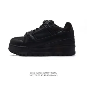Louis Vuitton Trainer Sneaker Low Basketball Shoe in Leather