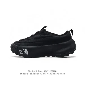 The North Face Low-Top Winter Boots with Fleece Lining and Thick Sole
