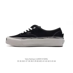 Vans Kamiya Low Top Canvas Skate Shoes White