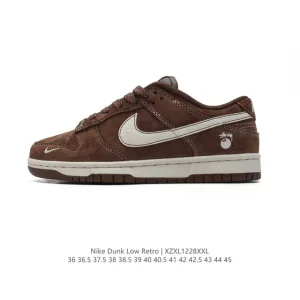 Nike Dunk Low Retro Vintage Basketball Sneakers with Leather Upper