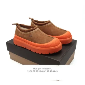 UGG Retro Low-Top Sneakers with Thick Sole and Wool Lining