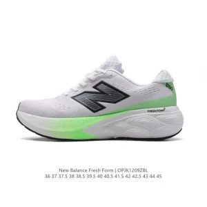 New Balance Fresh Foam Hyperskin Lightweight Running Shoes
