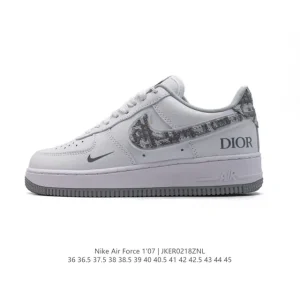 Nike Air Force 1 '07 Low White Leather Sneakers with Air Cushion