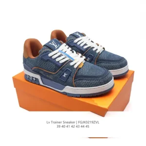 Louis Vuitton Trainer Sneaker Low Canvas Shoes for Men
