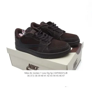 Air Jordan 1 Low OG SP Military Blue Reverse Swoosh Lightning