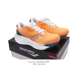 Saucony Triumph 22 Neutral Running Shoes with Pwrrun+ Cushioning