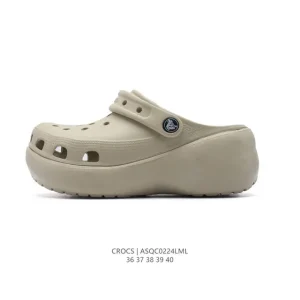Crocs Women's Thick Sole Platform Sandals - Comfortable Beach Clogs for Summer