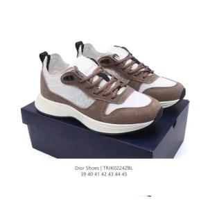 Dior Men's Low-Top Retro Runner Sneakers with Thick Sole and Lace-Up Design