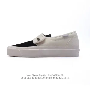 Vans Classic Slip-On Black White Canvas Skate Shoes for Men and Women