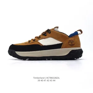 Timberland Atr Chukka Premium Low Top Hiking Shoes for Men