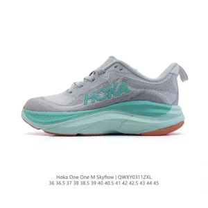 Hoka Skyflow Daily Training Shoe with Cushioned Midsole and Breathable Upper