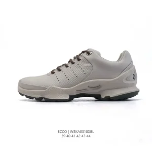 ECCO Men's Outdoor Lightweight Breathable Lace-Up Sneakers
