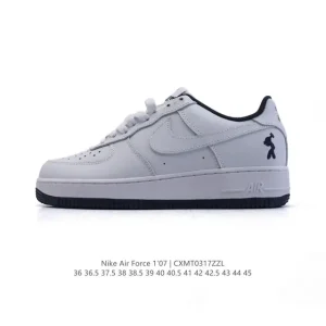 Nike Air Force 1 '07 Low White Leather Sneakers with Air Cushioning