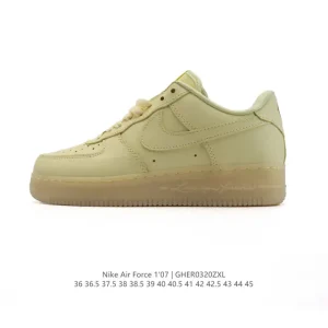 Nike Air Force 1 '07 Low White Leather Sneakers with Air Cushioning