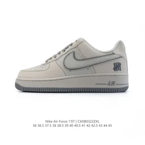 Nike Air Force 1 '07 Low White Leather Sneakers with Air Cushion