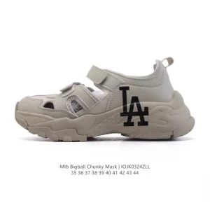 MLB Bigball Chunky Mask NY Yankees Thick Sole Sneakers with Magic Tape Closure