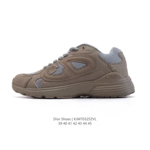 Dior Men's Low-Top Retro Sneakers with Thick Sole and Lace-Up Design