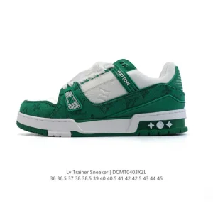 Louis Vuitton Trainer Low Fashion Sneaker with Thick Sole and 3D Logo