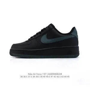 Nike Air Force 1 '07 Low White Leather Sneakers with Air Cushioning