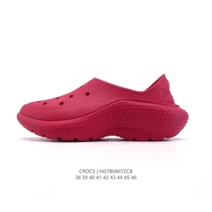 Crocs Classic Clog Men's Outdoor Comfortable Lightweight Slip-On Shoes