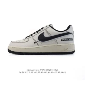 Nike Air Force 1 '07 Low White Leather Sneakers with Air Cushioning